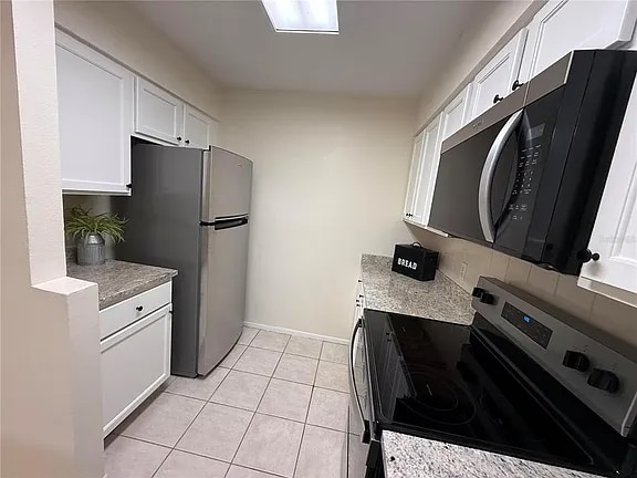 Building Photo - 9473 N Forest Hills Pl