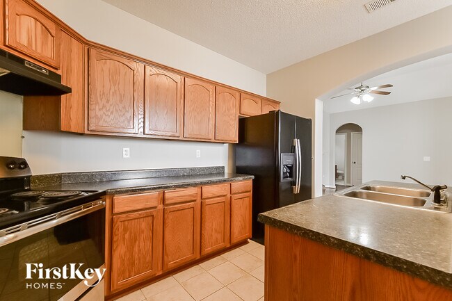 Building Photo - 10178 Rathmore Dr