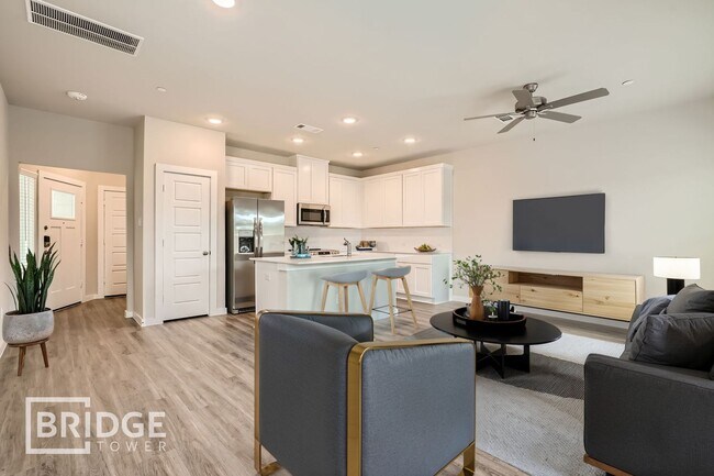 Building Photo - 430 S Centro Cir