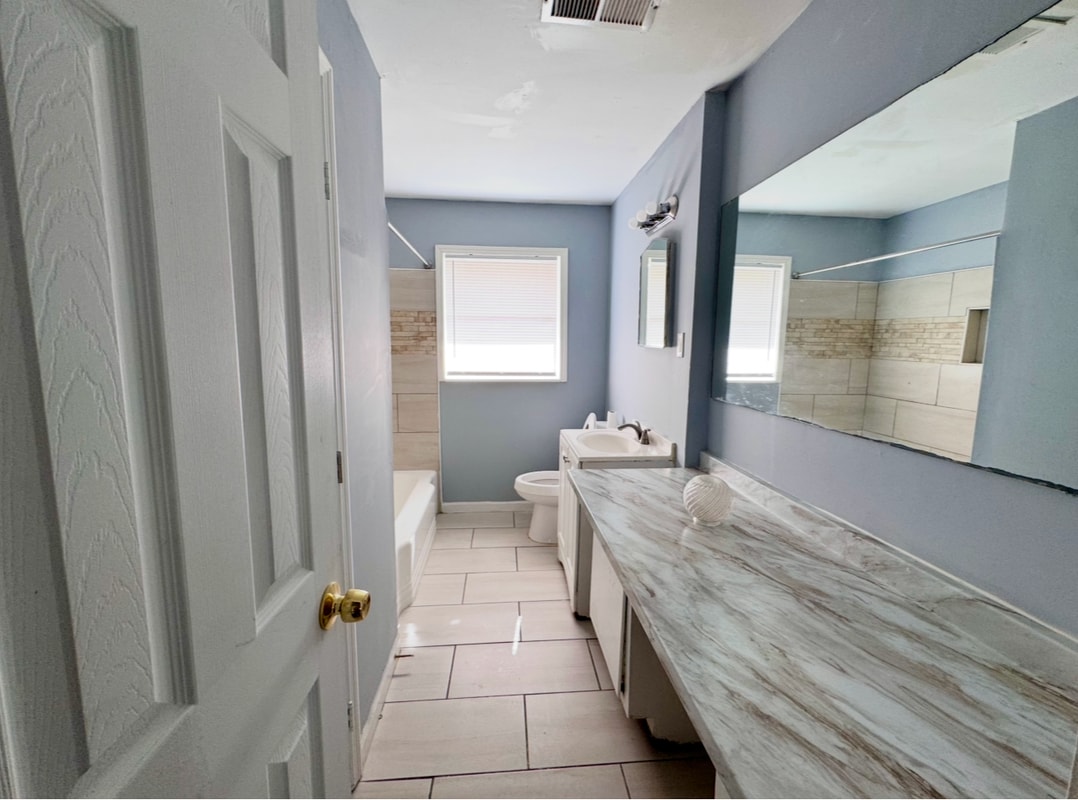 Building Photo - 7005 2nd Ave S