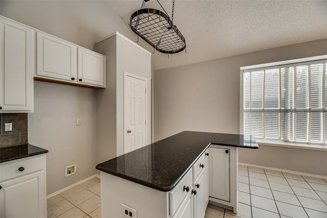 Building Photo - 3215 Mission Ridge Dr
