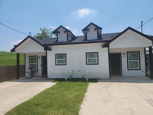 Primary Photo - 9834 Racine St
