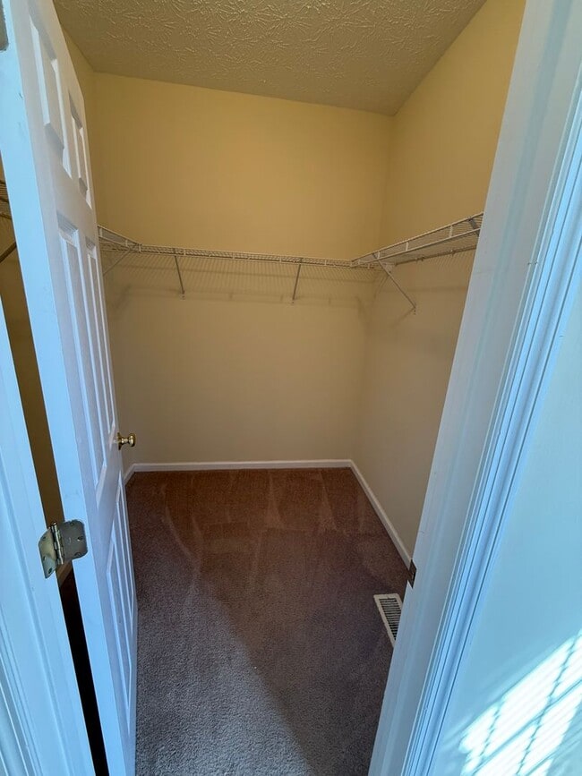 Building Photo - 1257 N Dean Rd