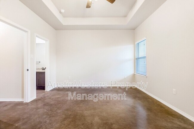 Building Photo - 118 Samuel Dr