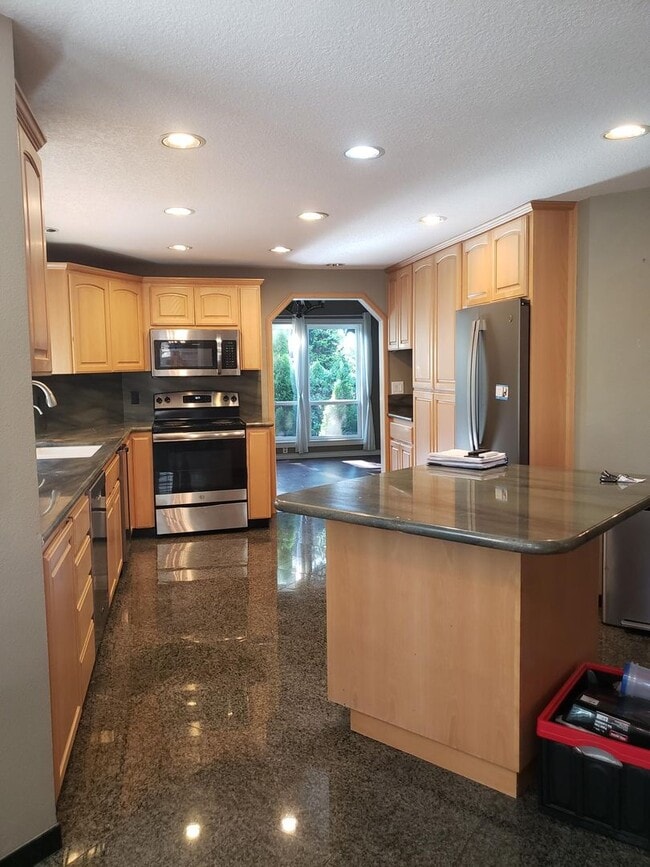 Building Photo - Beautiful Home in Quiet Cul-de-sac!