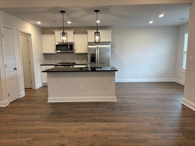 Building Photo - Open-Concept Gorgeous New Construction Home