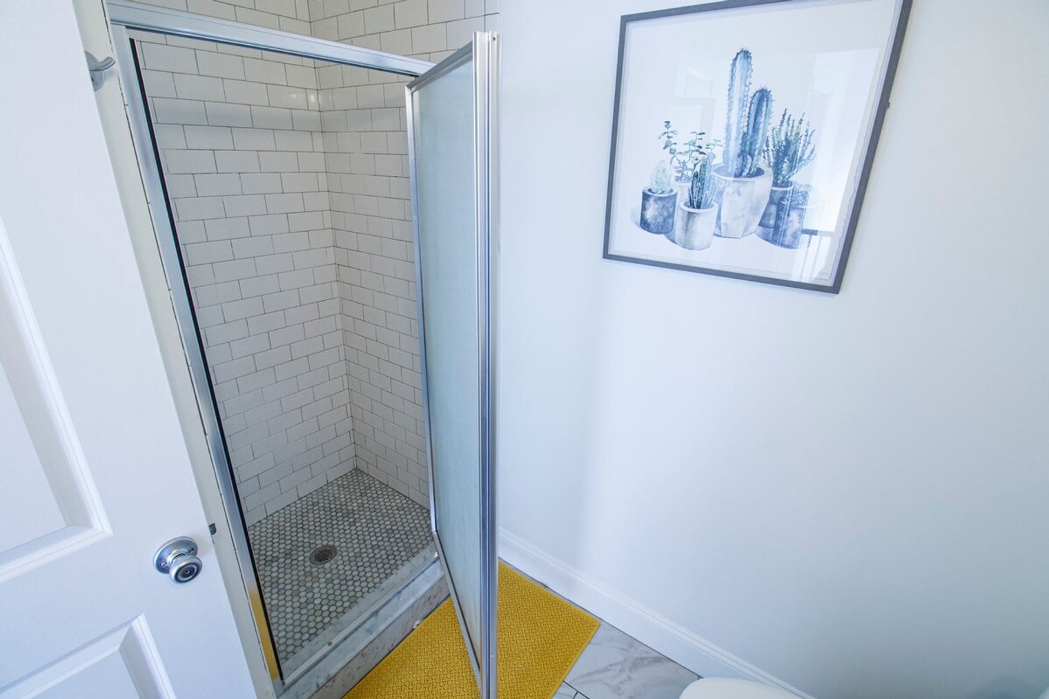 Building Photo - 27 Lambert St