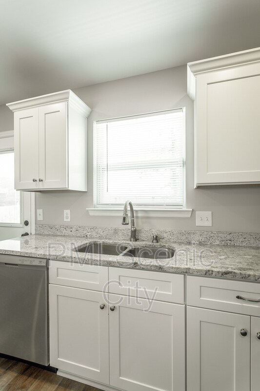 Building Photo - 8128 Fallen Maple Dr