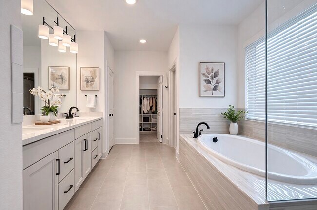 Building Photo - 31426 Warm Kindling Wy