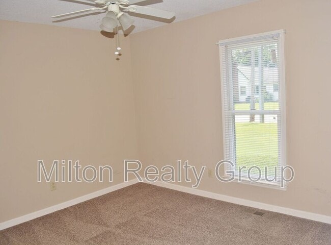 Building Photo - 302 Killigrey St