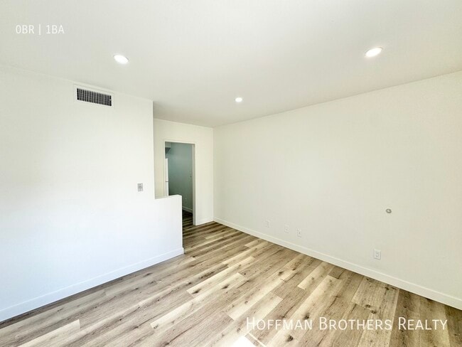 Building Photo - 477 E Foothill Blvd