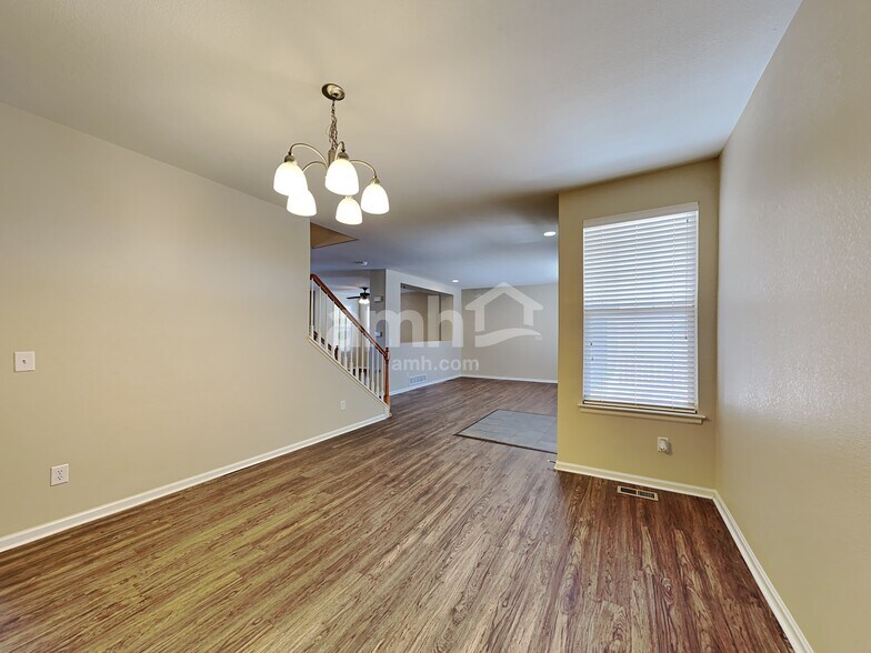 Building Photo - 451 Baler Ct