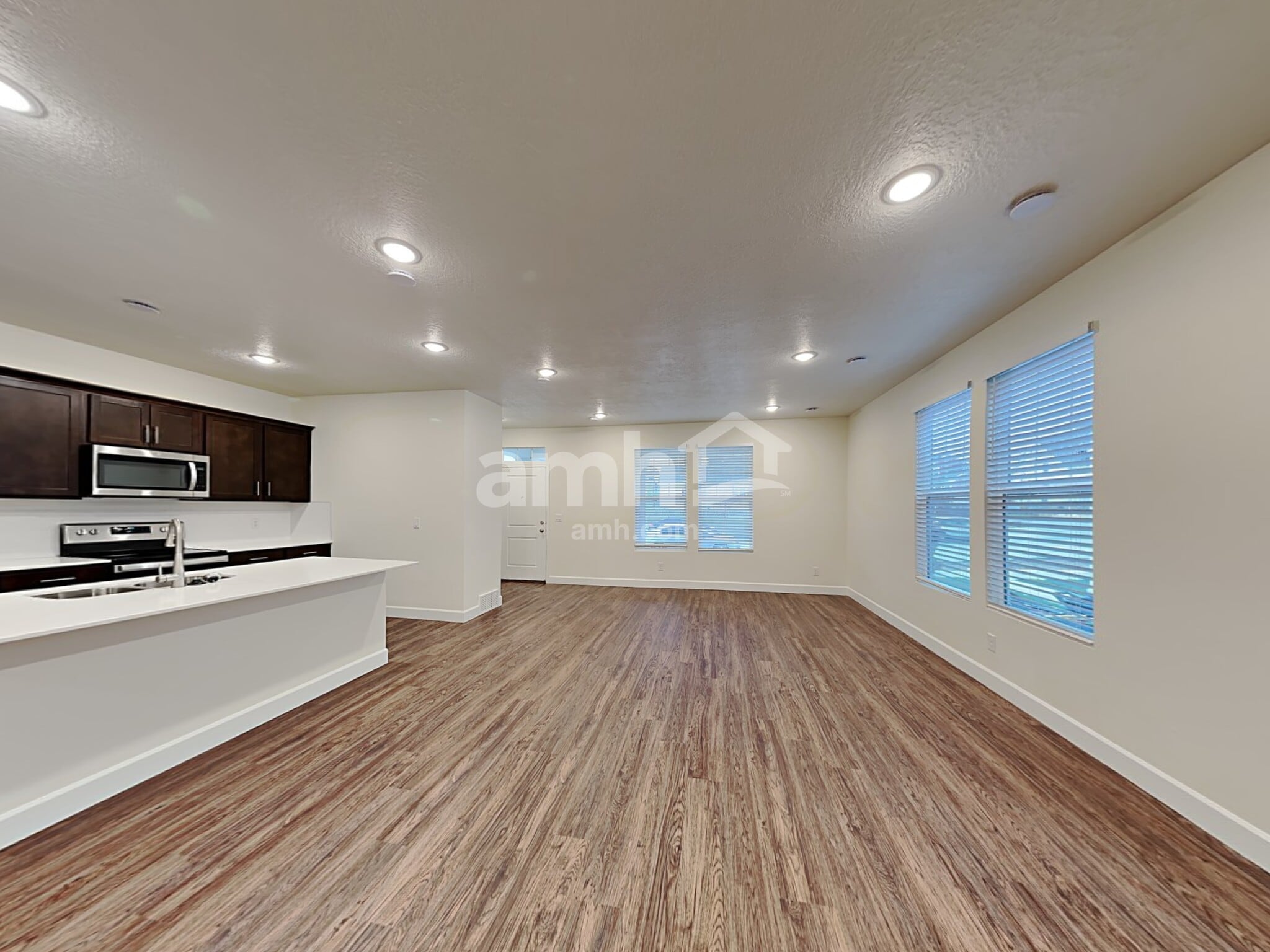 Building Photo - 11031 Kitty Hawk Rd