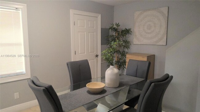 Building Photo - 12614 SW 54th Ct