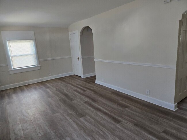 Building Photo - 72/74 Cushing St