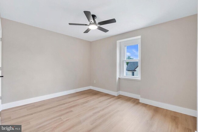 Building Photo - 4920 Knorr St