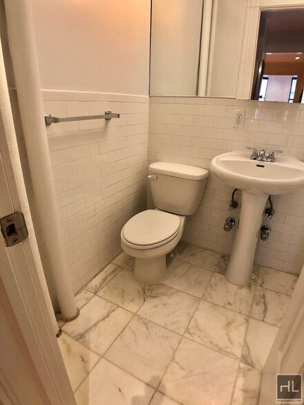 Building Photo - MOTT STREET