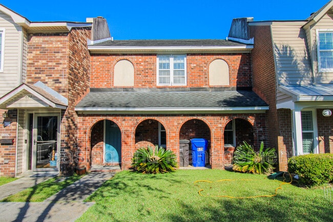 Primary Photo - 679 Williamson Dr