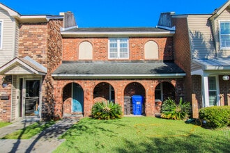 Building Photo - 679 Williamson Dr