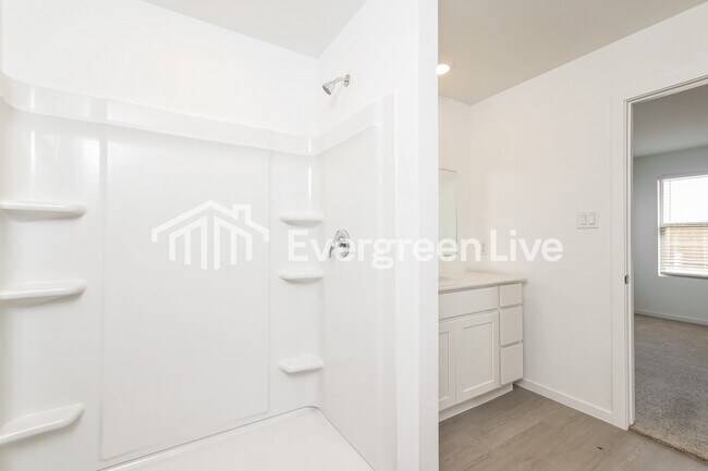 Building Photo - 12516 Huntington Rdg Wy