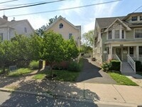 Building Photo - 19 N Bridge St