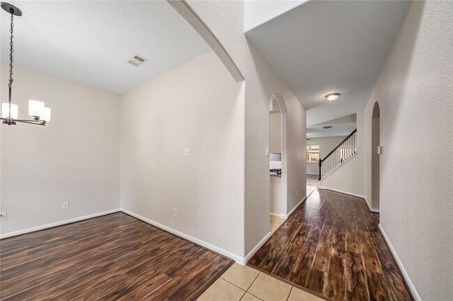 Building Photo - 6139 Sierra Springs Ln