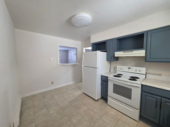 Building Photo - DVI122#-DJ