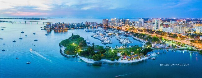 Building Photo - 1155 N Gulfstream Ave