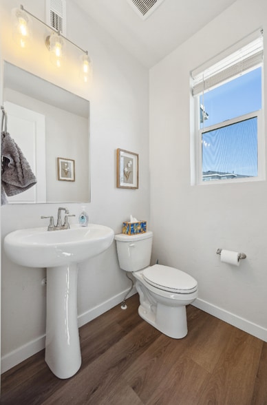 Building Photo - 12467 W Endsley Ln