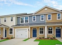 Building Photo - 7822 Montview Rd