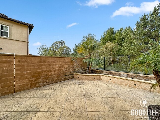 Building Photo - Highly Desired Irvine Living | 3-Bed, Office, Gated Community