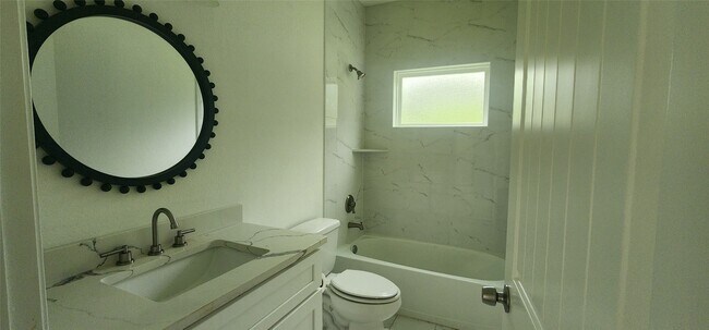 Building Photo - 452 N Cattle Dr