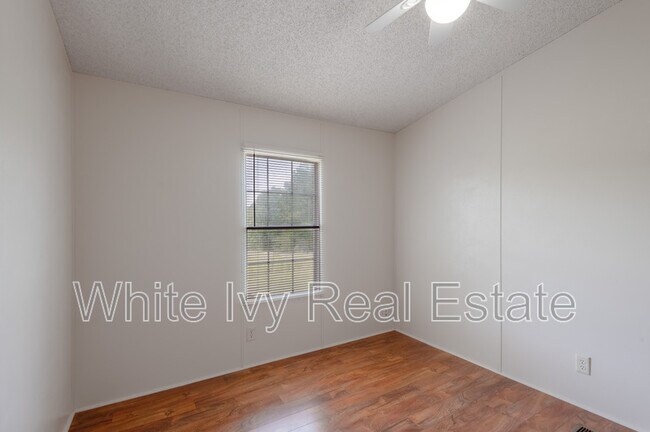Building Photo - 37 -A Riverside Ln