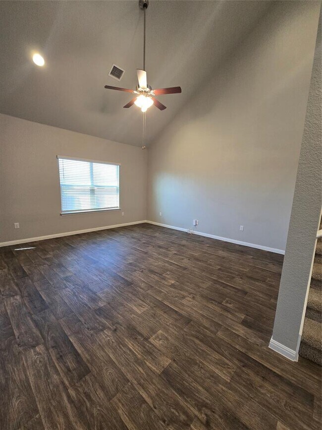 Building Photo - 10900 Gonzales Ranger Pass