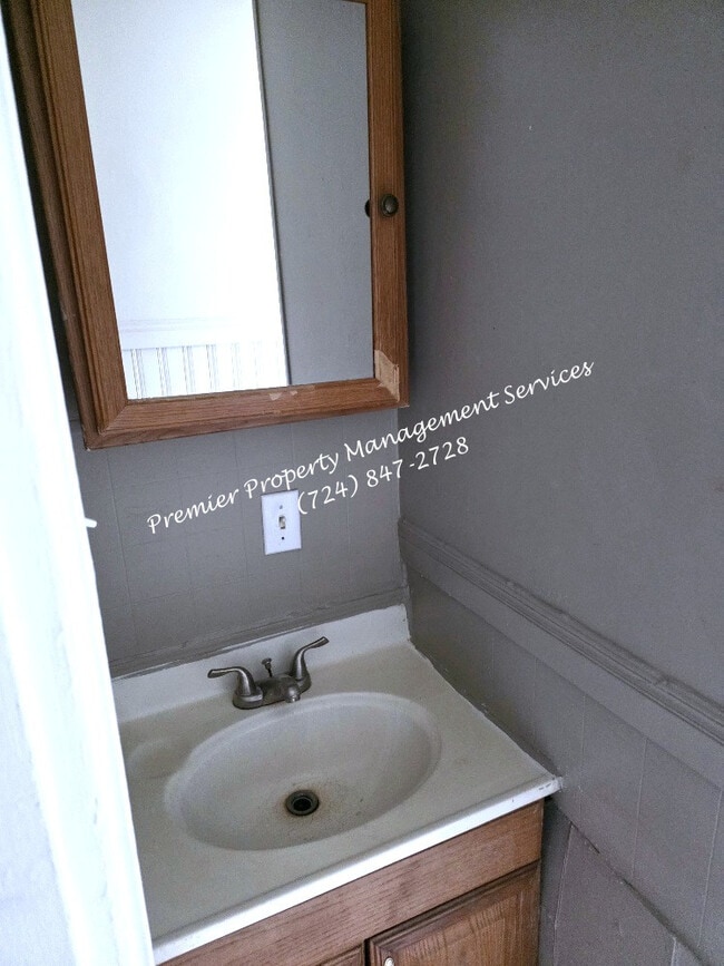 Building Photo - 1324 2nd Ave