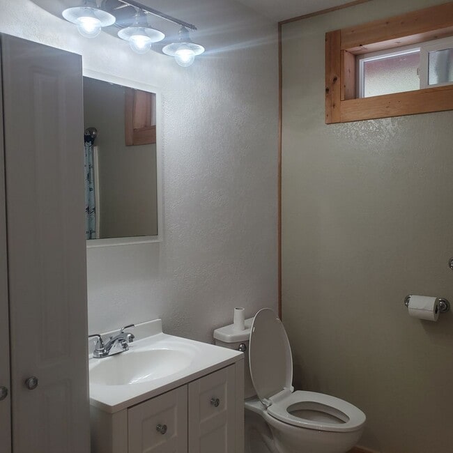 Building Photo - Awesome cabin for sale by owner or rent
