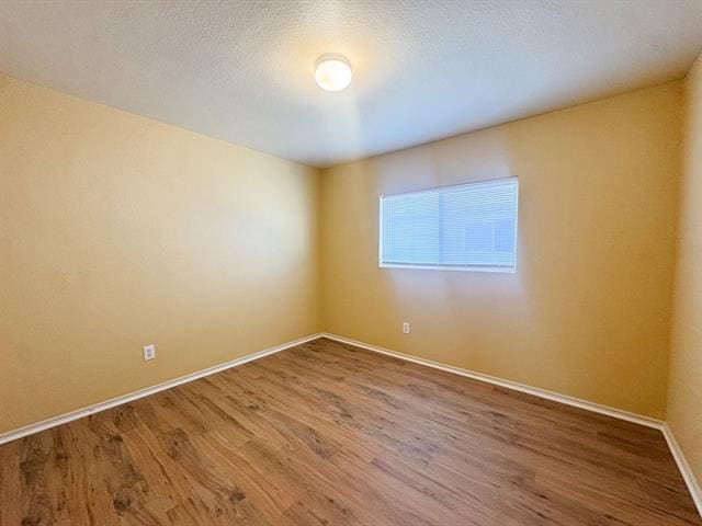 Building Photo - 220 Cres Ridge Dr