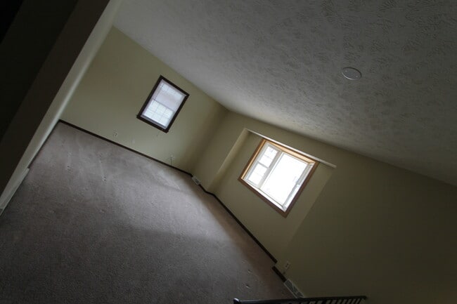 Building Photo - Beautiful 3 BD Home Available Soon!