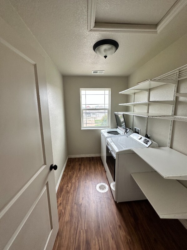 Building Photo - 2785 Exmoor Ln