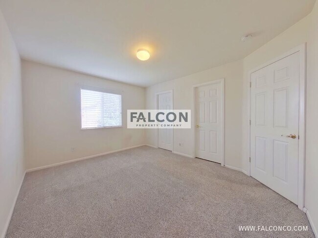 Building Photo - 14207 White Peak Dr