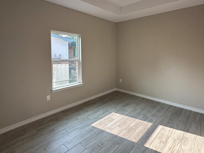 Building Photo - 16821 W Forrestal