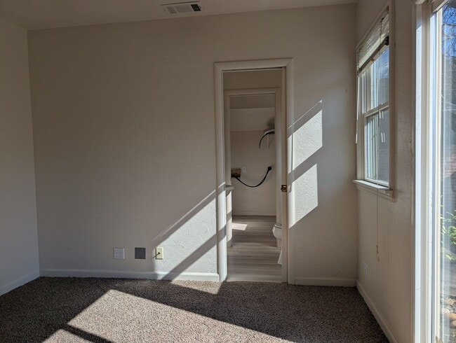 Building Photo - Taylor Wheeler built Fresno High Area home offering wonderful amenities + separate 1 bedroom suite.