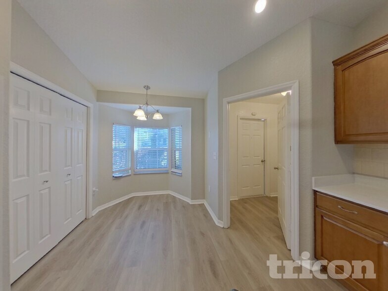 Building Photo - 1523 Merrimack Pkwy