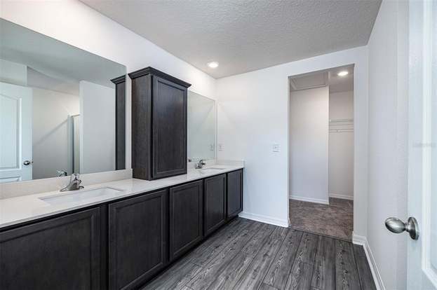 Building Photo - 1569 Wynford Cir
