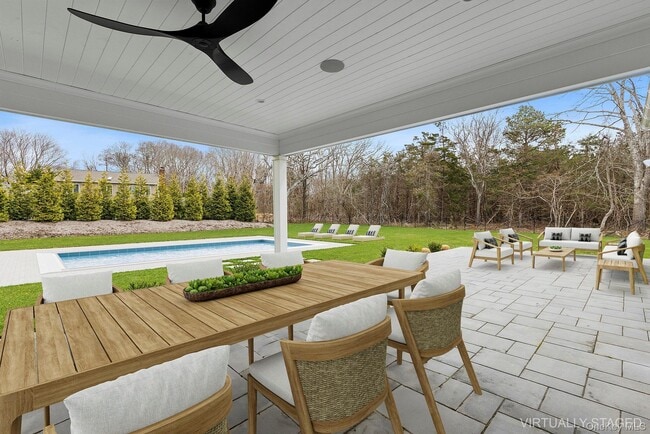 Building Photo - 8 Sweetgrass Rd