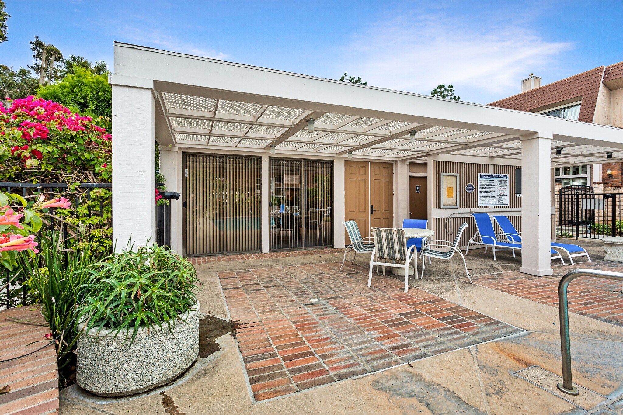 Building Photo - 13065 Mindanao Way