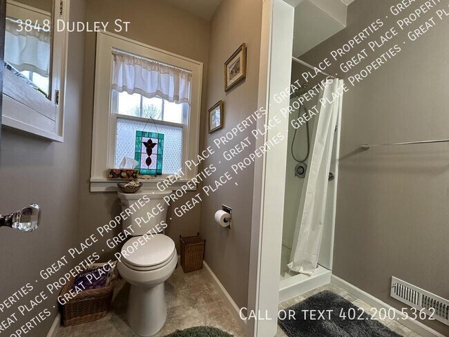 Building Photo - 3848 Dudley St