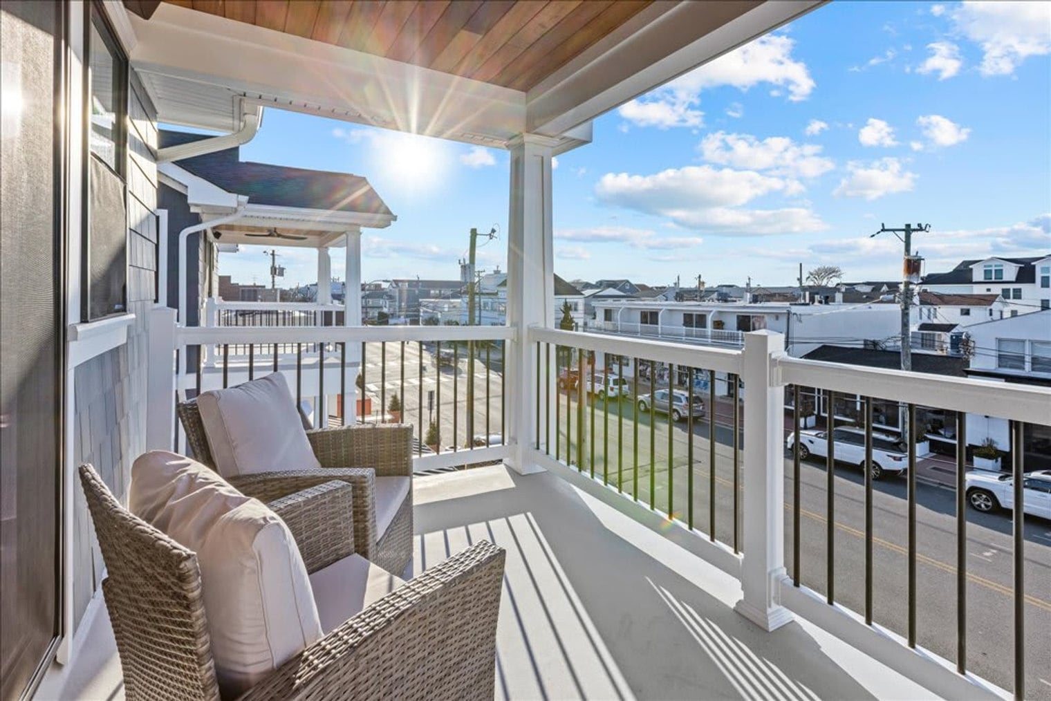 Building Photo - 9412 Ventnor Ave