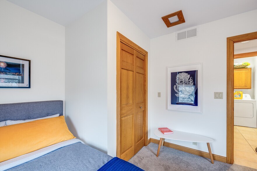 Building Photo - 1400 College Ave