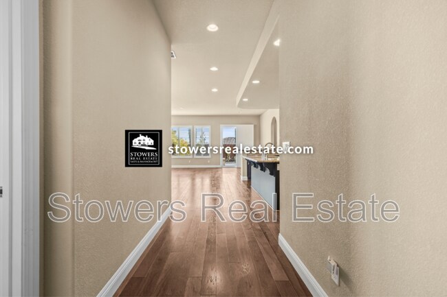 Building Photo - 1642 Pinot Pl